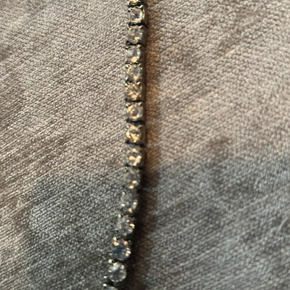 Gorgeous Vintage rhinestone choker 14” not adjustable - Picture 5 of 7